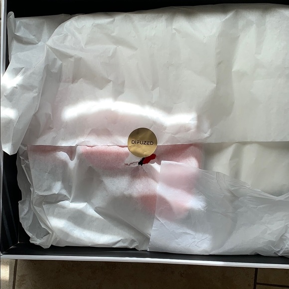 Hello Kitty x Jimmy Paul Bow Laptop Bag - Picture 2 of 6